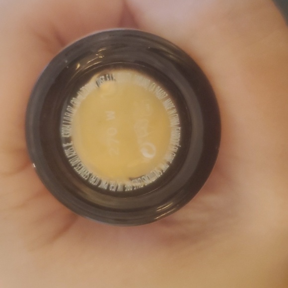 Keys skin tint - Picture 2 of 3